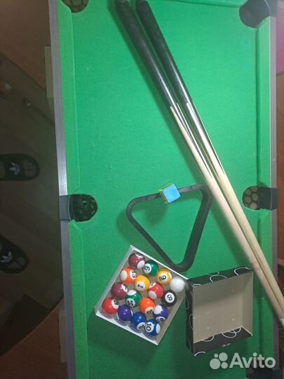 Бильярдный стол