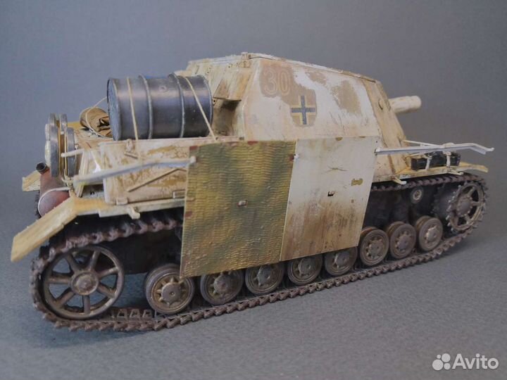 Модель танка Sturmpanzer IV 