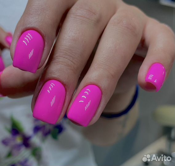 Маникюр и педикюр