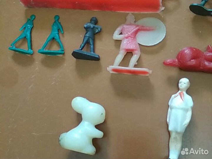 Солдатик СССР пионер фхи колкий пластик