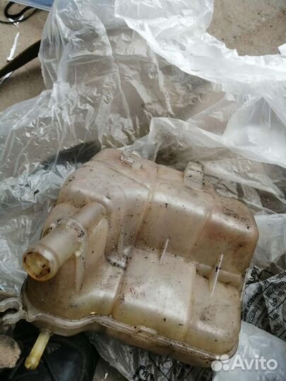 Расширительный бачок opel astra j