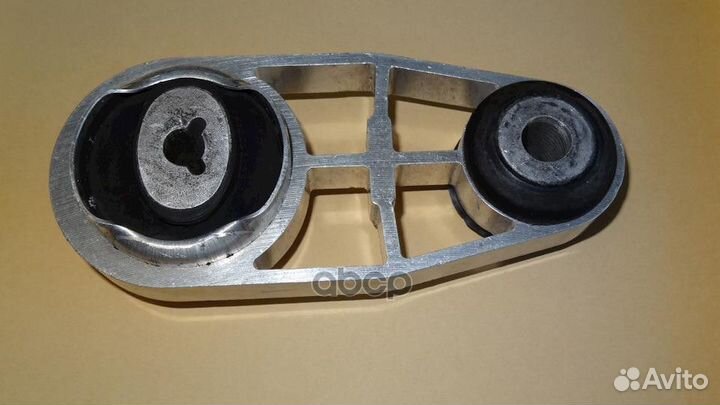 Опора двигателя 8200777542 renault