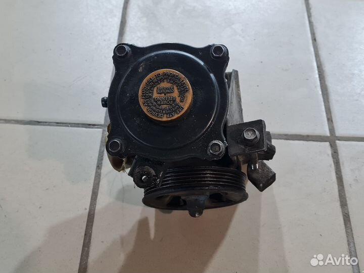 Насос гидроусилителя Subaru Legacy EJ20