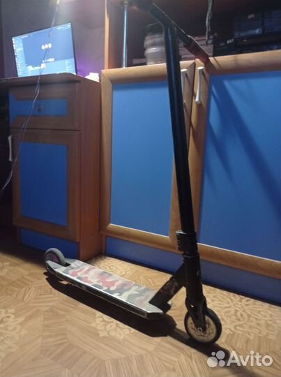 Трюковой самокат