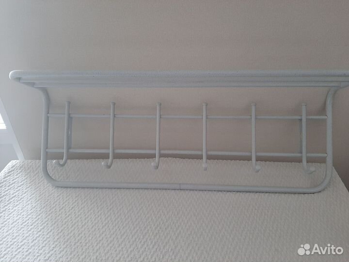 Вешалка настенная