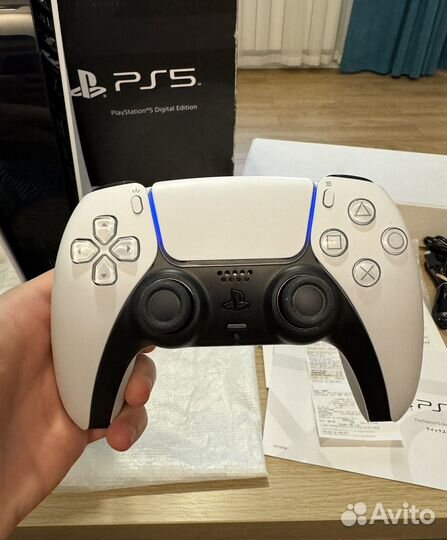 Sony PlayStation 5 Digital Edition PS 5 новая