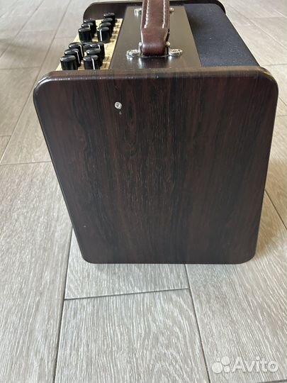 Гитарный комбоусилитель