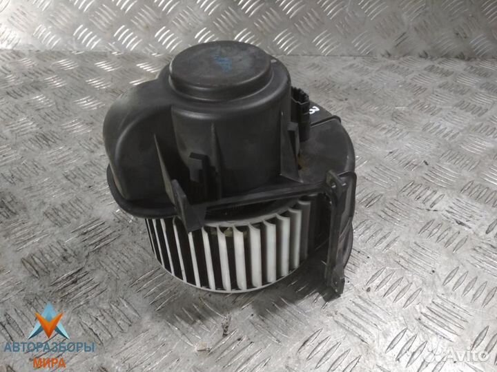 Моторчик печки Audi Q7 4L 2007 7L0820021L