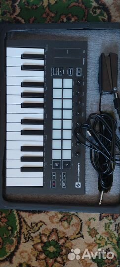 Мидиклавиатура Novation launchkey mk3 mini