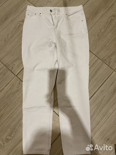 Джинсы белые sinsey mom fit белые