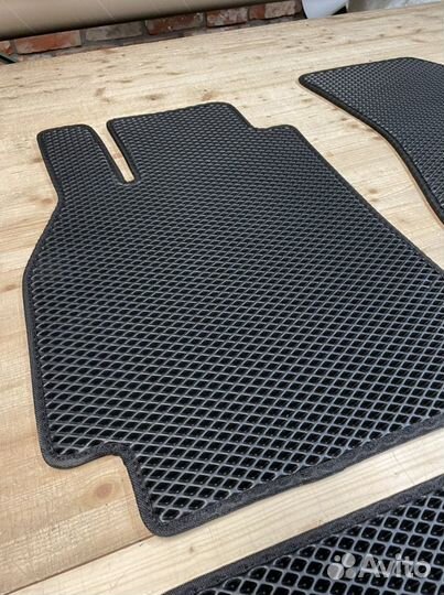 Автоковрики EVA для Renault Megane II 2002-2010