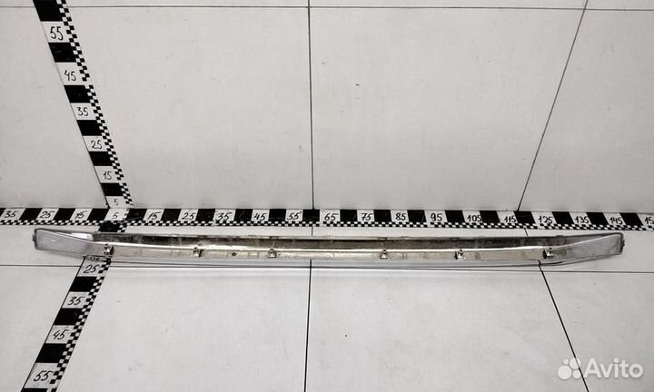 Накладка хром решётки радиатора средняя Hongyan Genlyon 908