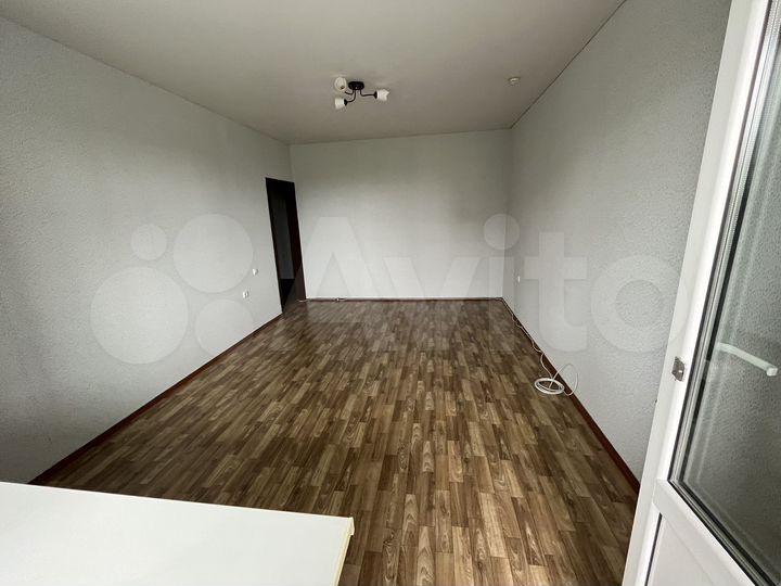 2-к. квартира, 56 м², 2/5 эт.