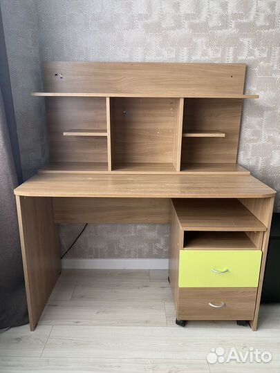Стол, полка, тумбочка