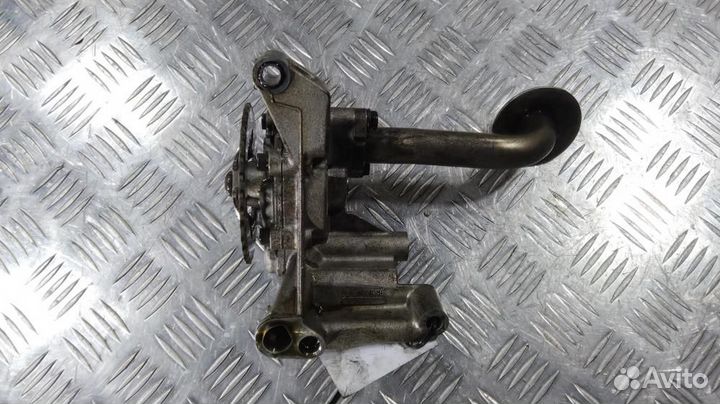 Насос масляный для Volkswagen Golf 4 06A115105B