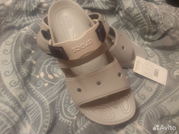 Новые сандалии от crocs original