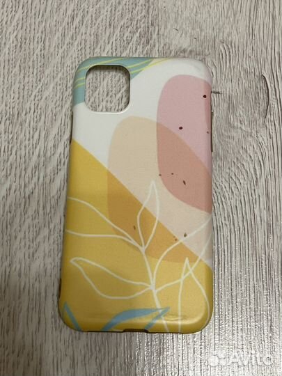 Чехол на iPhone 11