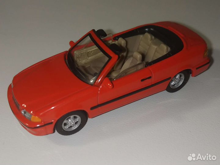 Модель - Volvo C70 Cabriolet Hongwell 1:72