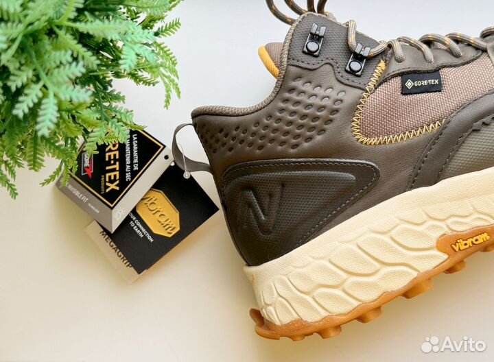 New Balance р.44,5 (29,5 см) Hierro Gore-Tex