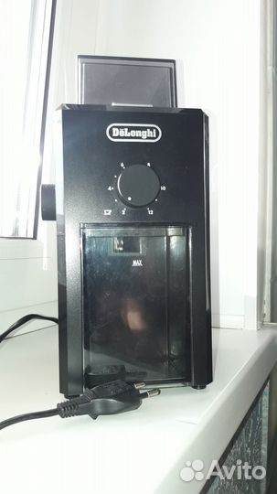 Кофемолка delonghi