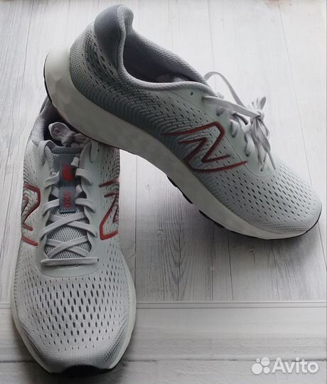 Кроссовки new balance 520