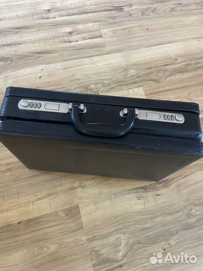 Набор для шашлыкав чемодане