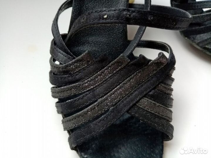 Танцевальная обувь женская: туфли для латины