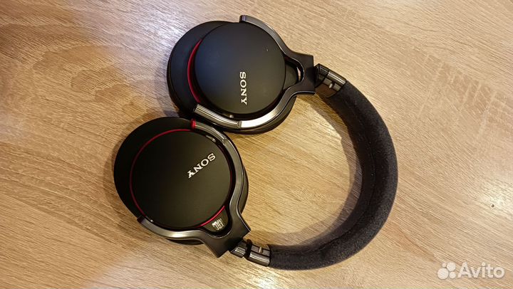 Наушники Sony MDR-1R