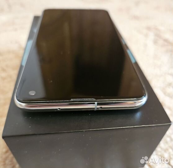 Samsung Galaxy S10e, 6/128 ГБ