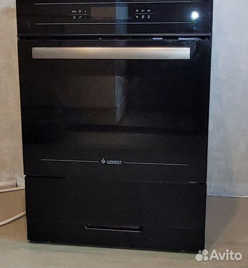 Индукционная плита с духовкой