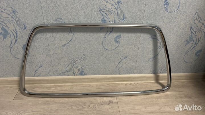 Молдинг решетки радиатора хром Митсубиси Лансер 10