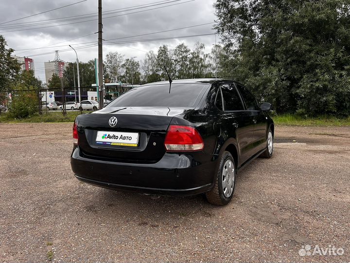 Volkswagen Polo 1.6 AT, 2013, 229 000 км