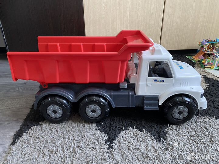 Большой грузовик игрушка