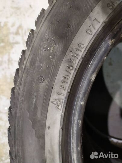 Kumho I'Zen KW22 215/55 R16