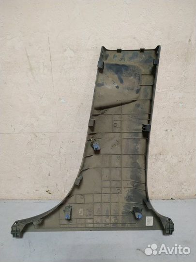 Обшивка стойки левая Hyundai Avante 2010-2015