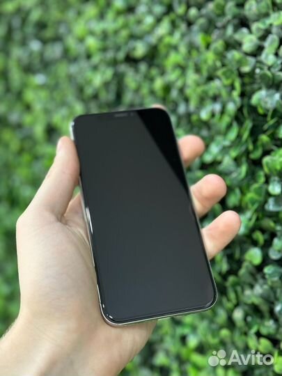 iPhone X, 64 ГБ