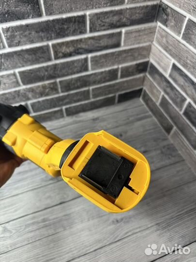 Аккумуляторный перфоратор dewalt тушка