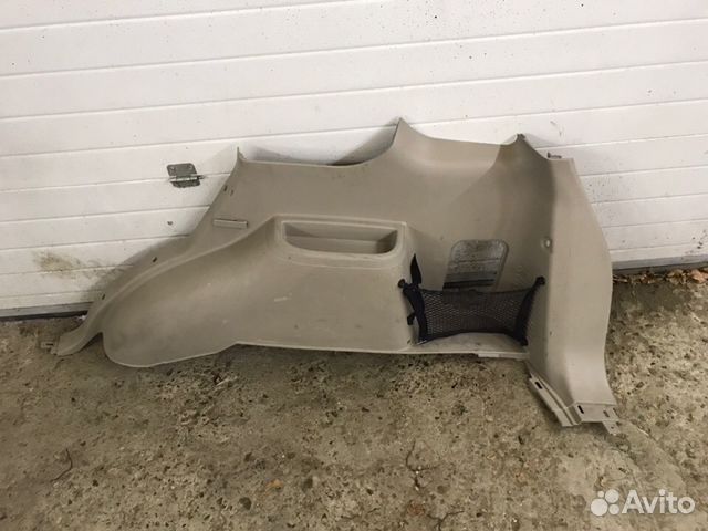 Обшивка багажника KIA Sorento, правая BL