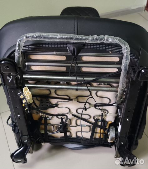 Сиденья Mitsubishi L200 (передние)