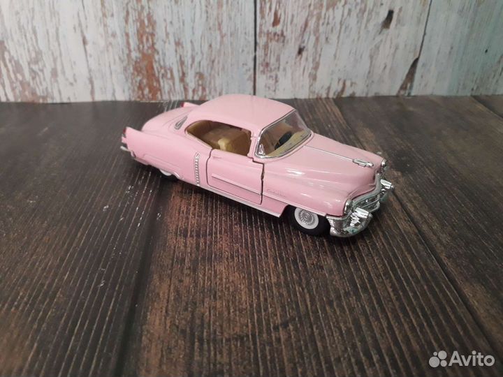 Модель коллекционная Cadillac 62 series