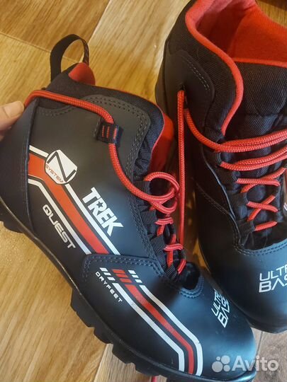 Лыжные ботинки 42 размер nnn