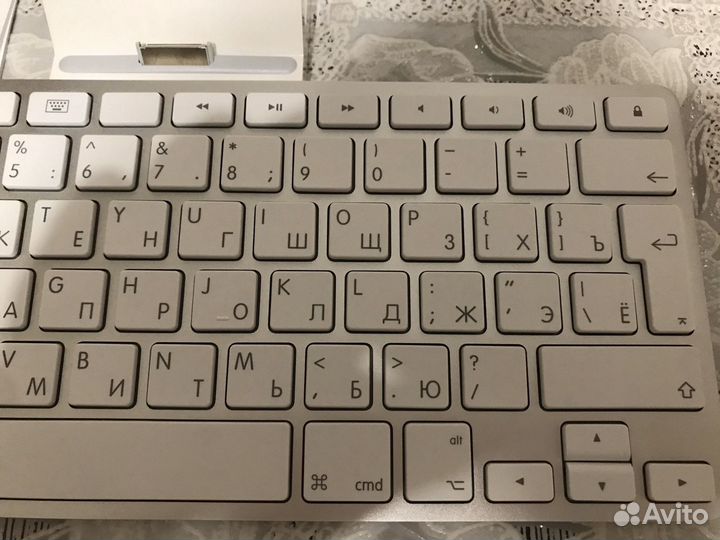 Беспроводная клавиатура Apple iPad keyboard dock