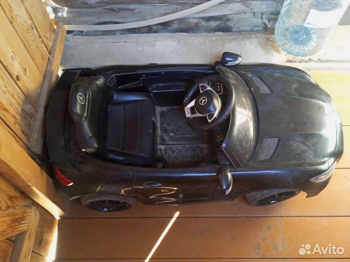 Детский электромобиль