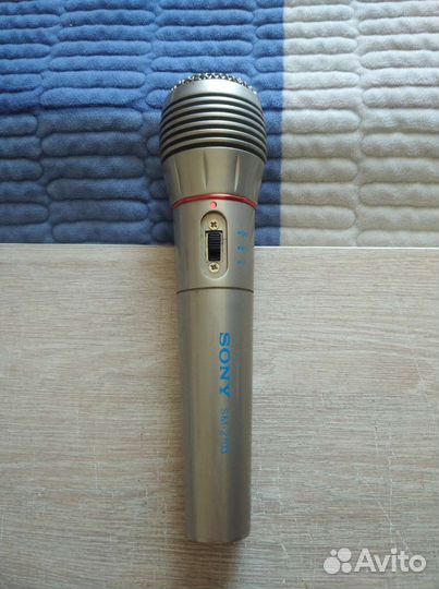 Микрофон беспроводной Sony
