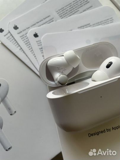 Apple AirPods Pro 2 (шумоподавление)