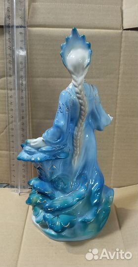 Фарфоровые статуэтки Каменный цветок