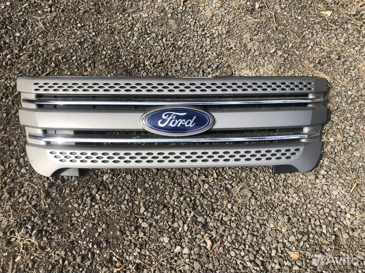 Решетка радиатора Ford Explorer V 10-15