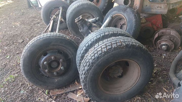 Передний и задний мост бычок