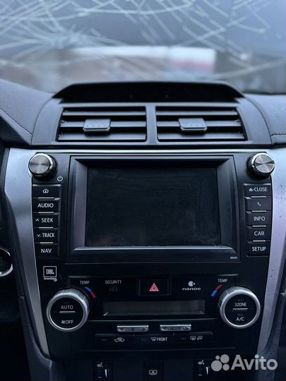 Toyota Camry v50 Монитор