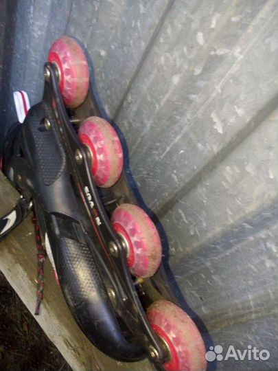 Роликовый конек Novus(на запчасти)